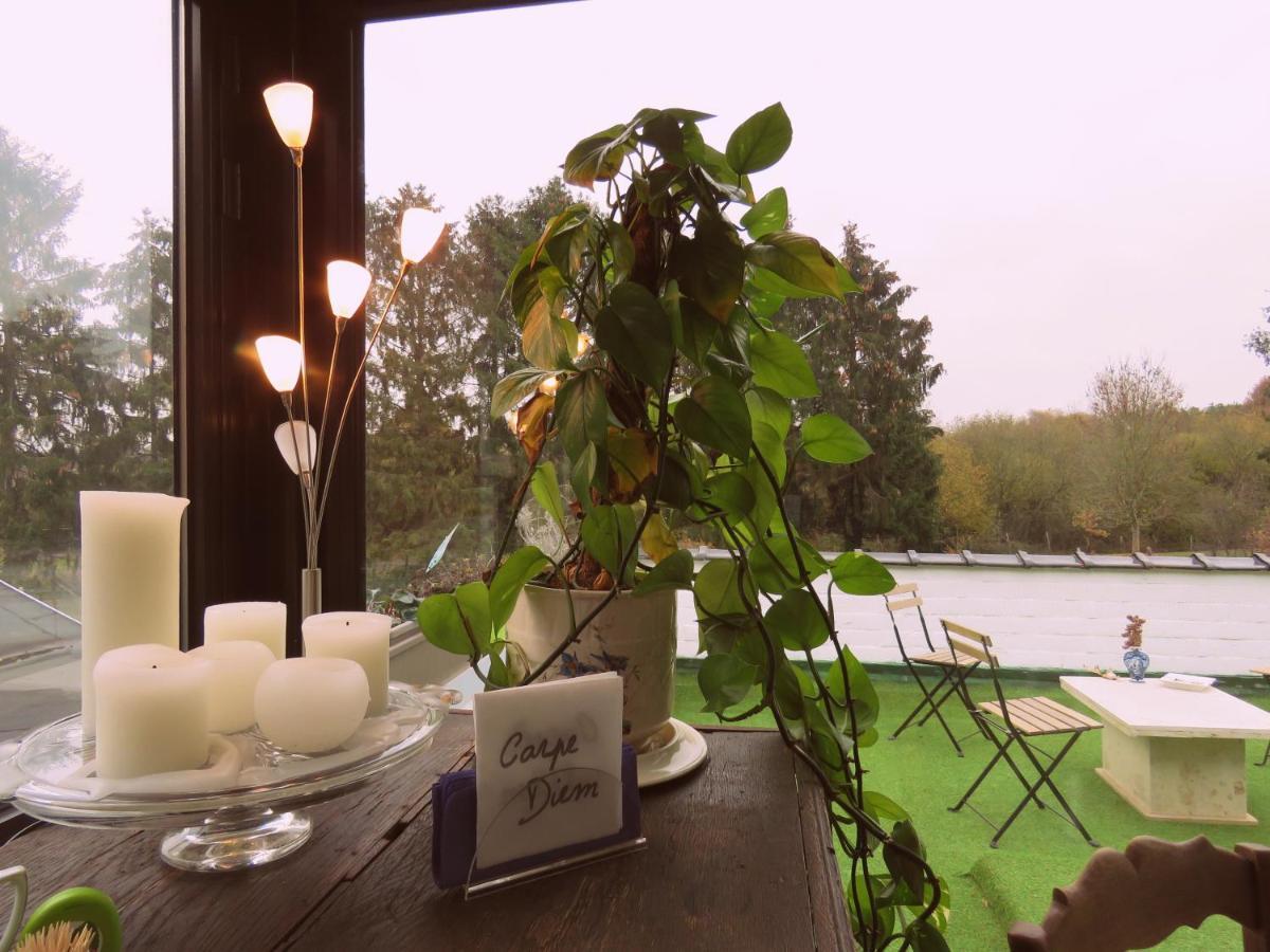 Guesthouse La Maison De Fille Diest Bagian luar foto
