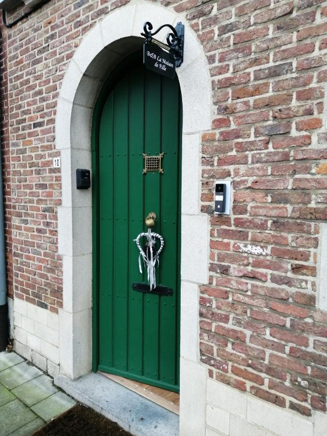 Guesthouse La Maison De Fille Diest Bagian luar foto